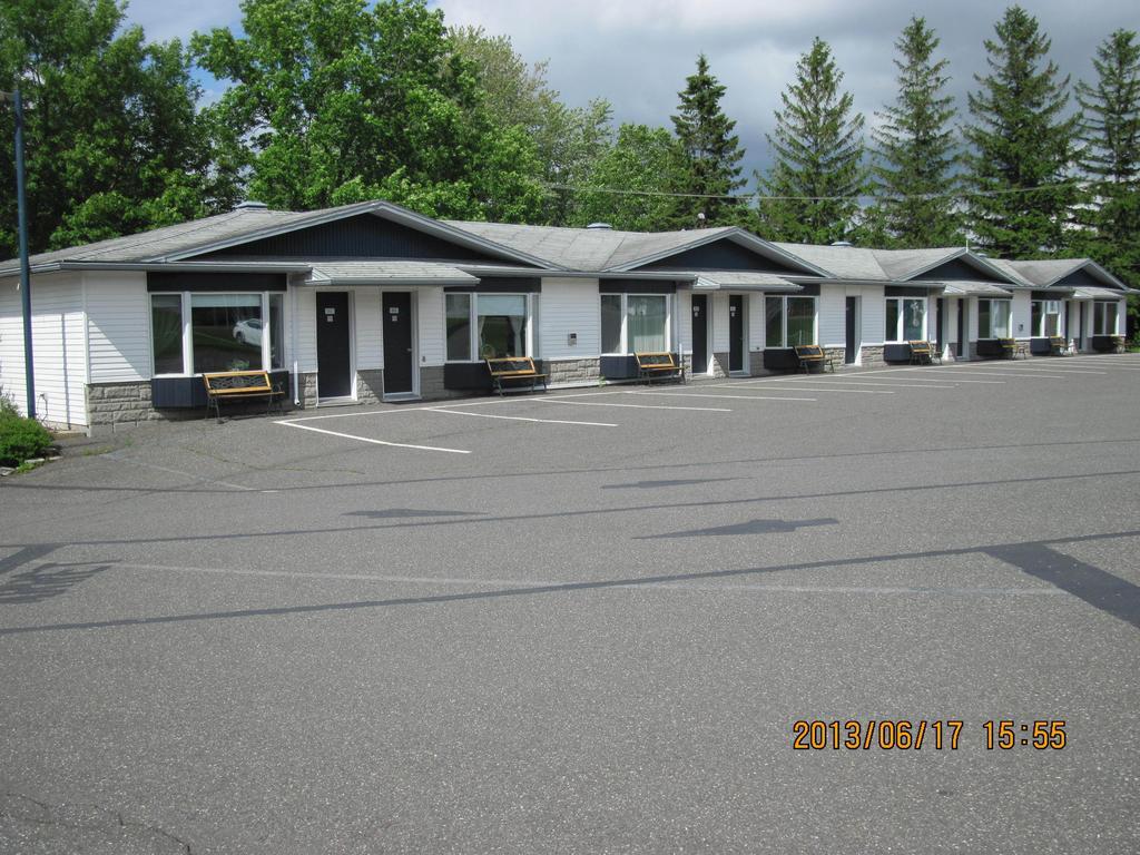 Motel Parc Beaumont Inc. Dış mekan fotoğraf