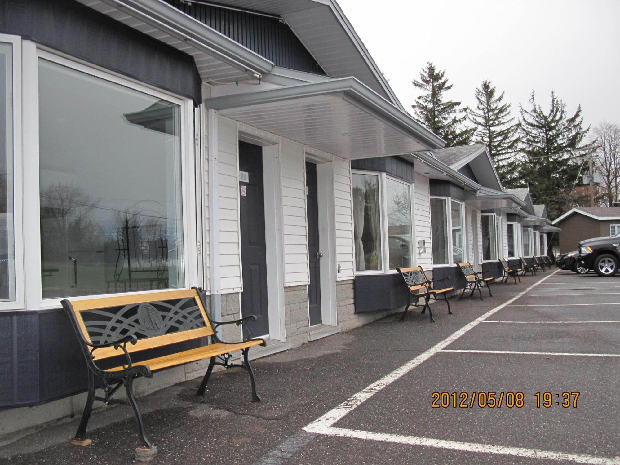 Motel Parc Beaumont Inc. Dış mekan fotoğraf